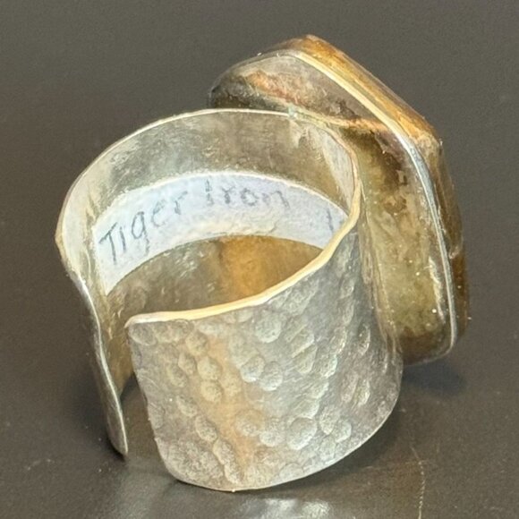 Handcrafted Tiger Iron Stone Ring With Hammered Silver Band - Picture 6 of 9